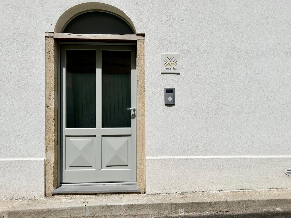 Palazzo Ma.Ri.Lu. Hotel Càbras Exterior foto